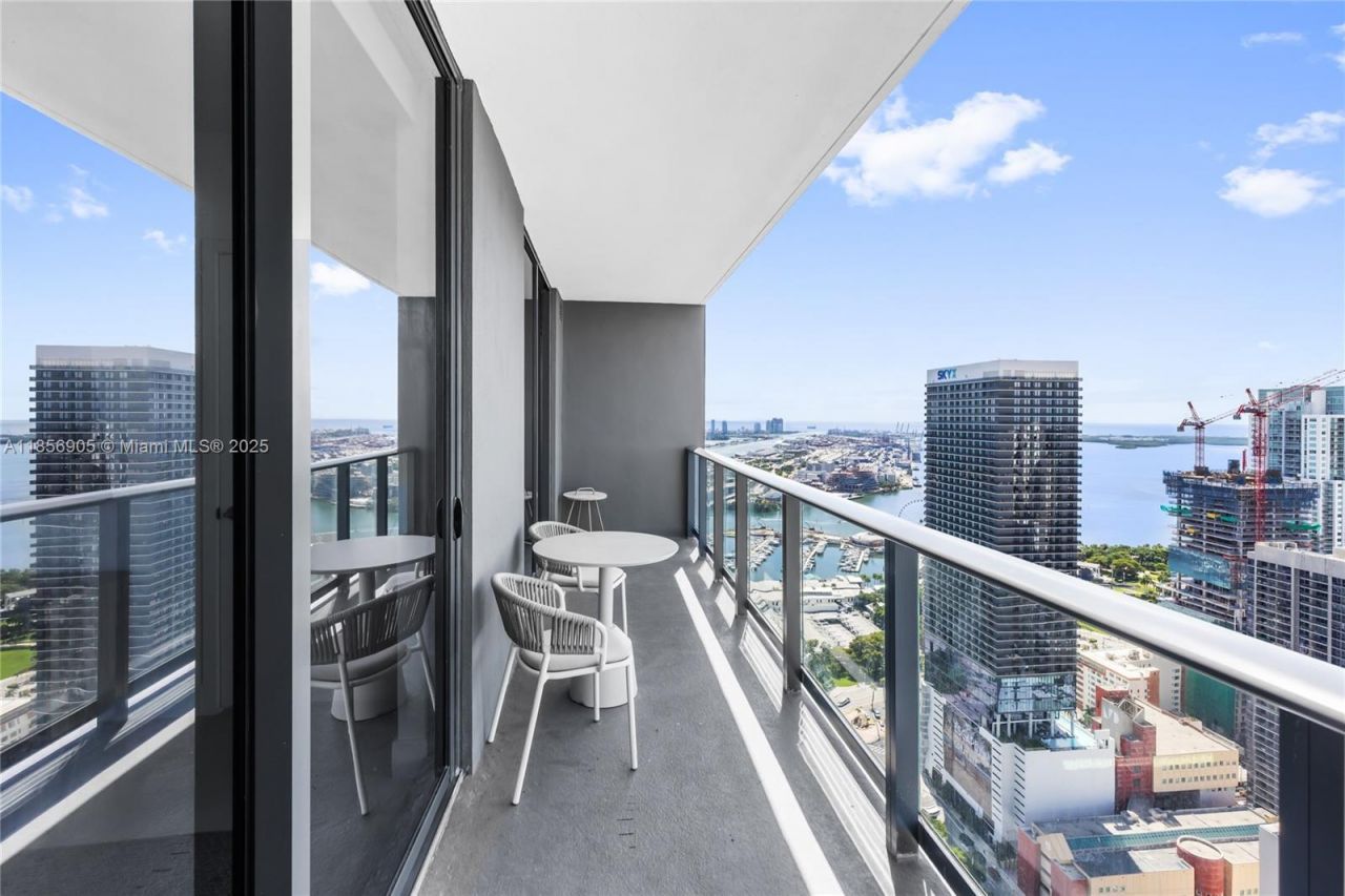 601 NE 1st Ave, Unit 4607, Miami, FL 33132 Photo