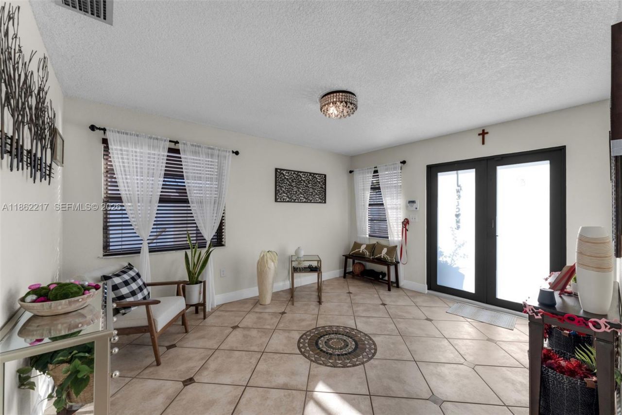 2671 SW 99th Ct, Miami, FL 33165 Photo