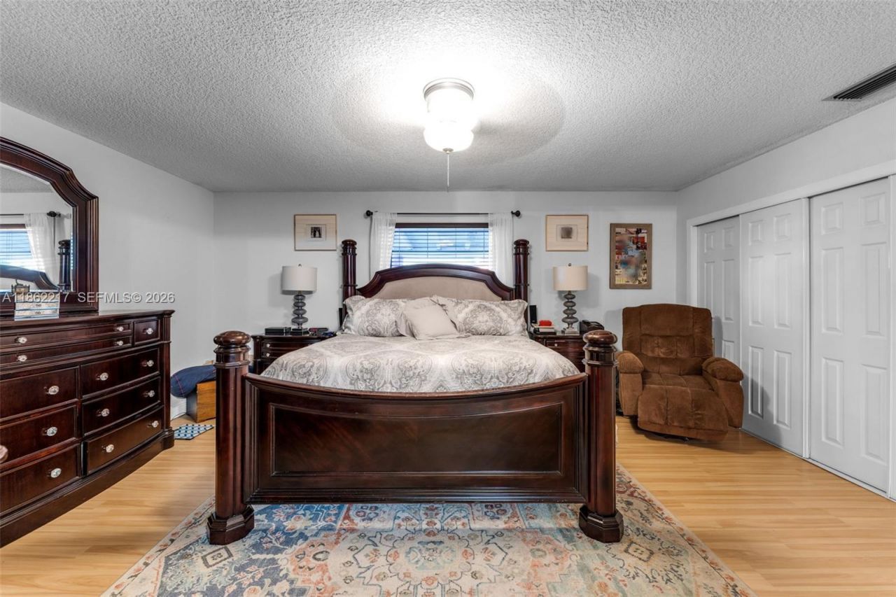 2671 SW 99th Ct, Miami, FL 33165 Photo