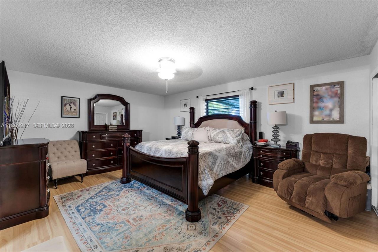 2671 SW 99th Ct, Miami, FL 33165 Photo