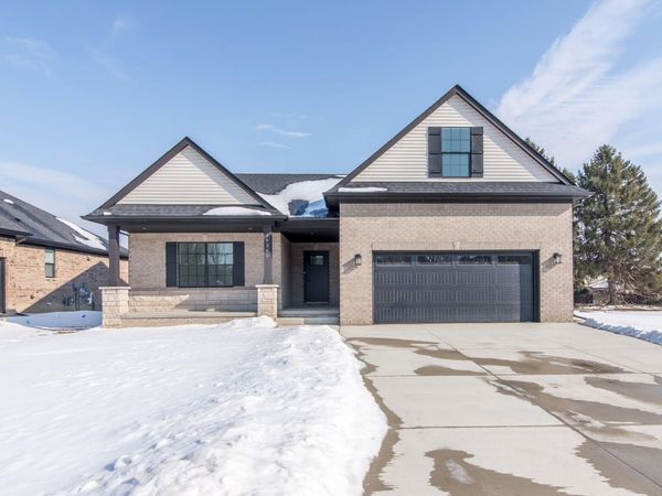 19360 Newburgh Road, Livonia, MI 48152