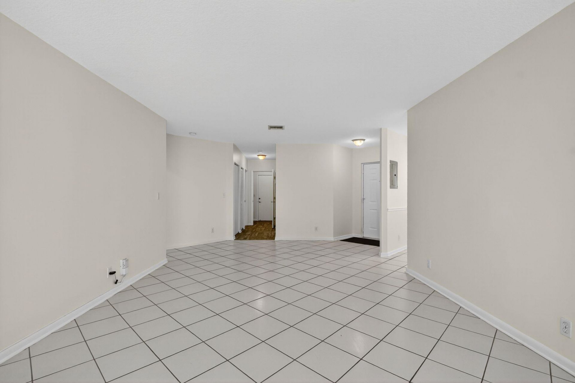 5382 Venetia Court, Unit D, Boynton Beach, FL 33437 Photo