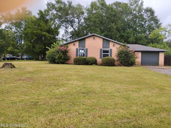 2104 Victoria Drive, Gautier, MS 39553