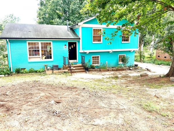 6708 Lynmont Drive, Charlotte, NC 28212