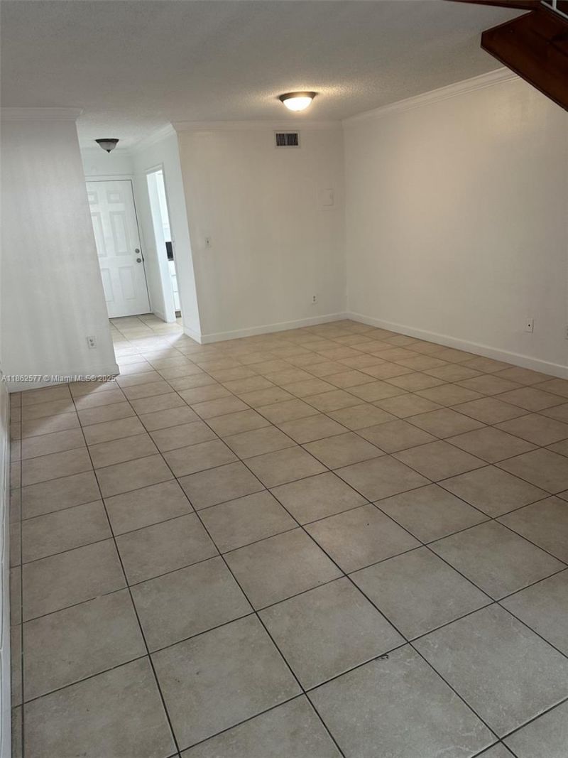 8600 SW 109th Ave, Unit 4-216, Miami, FL 33173 Photo