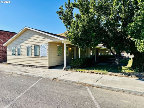 245 NW MAIN ST, Ione, OR 97843