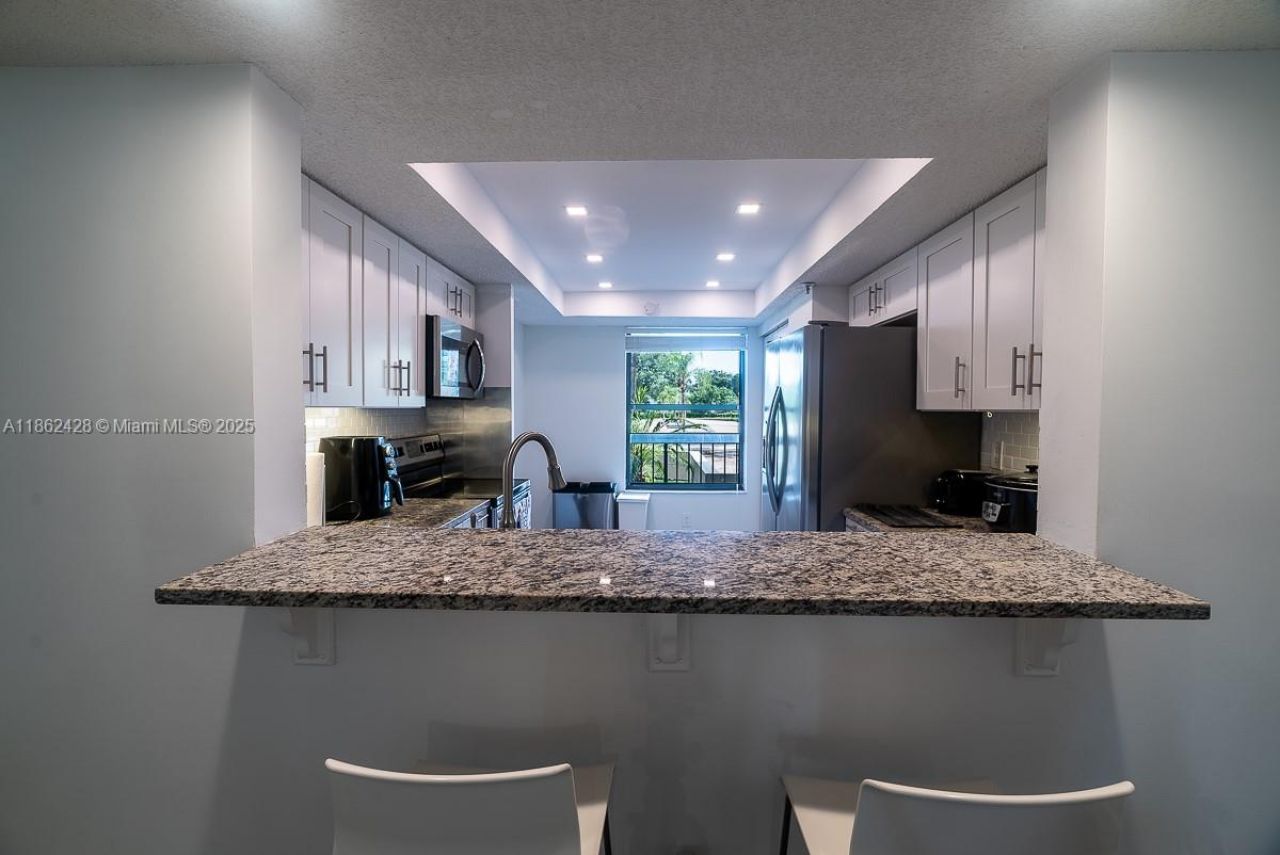 6562 Boca Del Mar Dr, Unit 225, Boca Raton, FL 33433 Photo