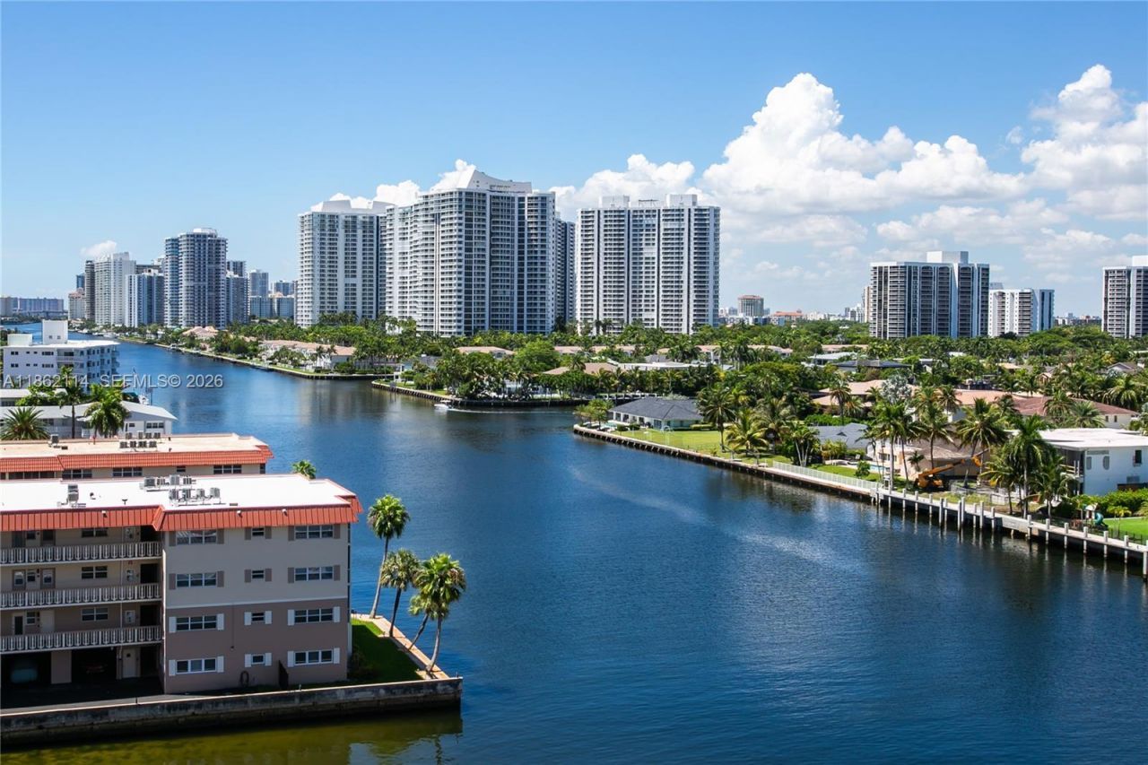 2017 S Ocean Dr, Unit 1008, Hallandale Beach, FL 33009 Photo