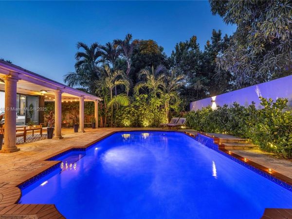 341 SW 21st Rd, Miami, FL 33129