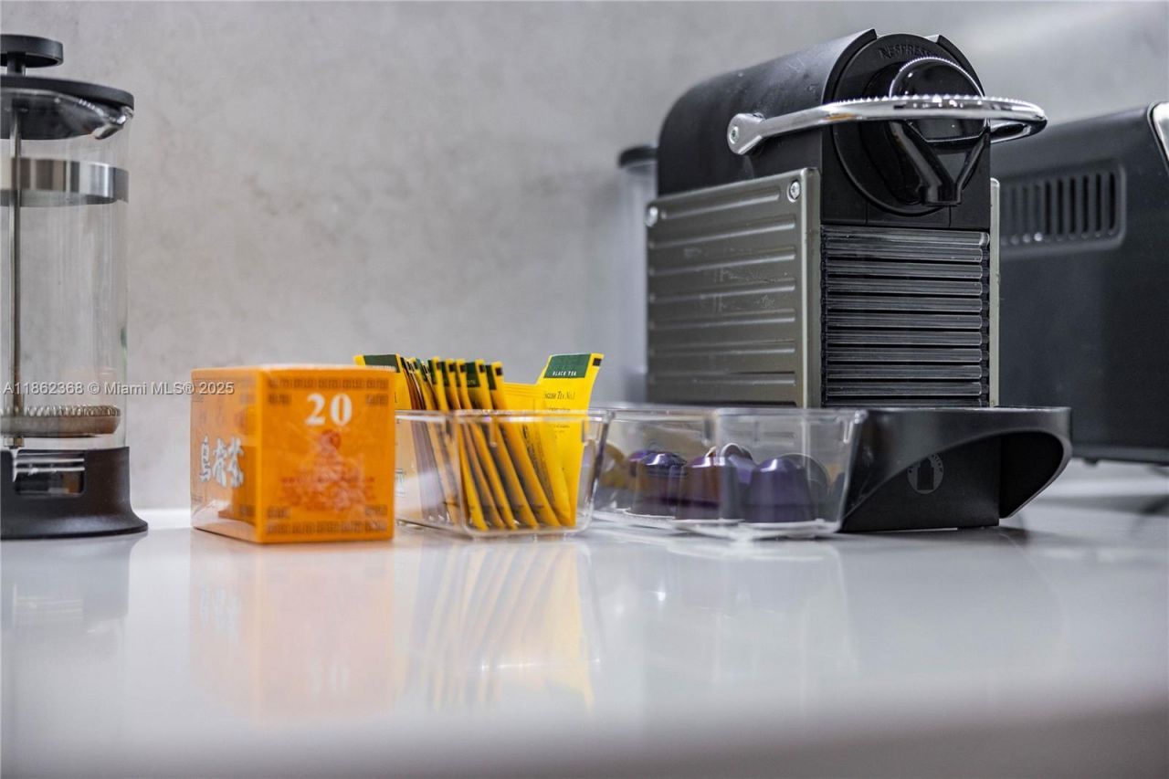 341 SW 21st Rd, Miami, FL 33129 Photo