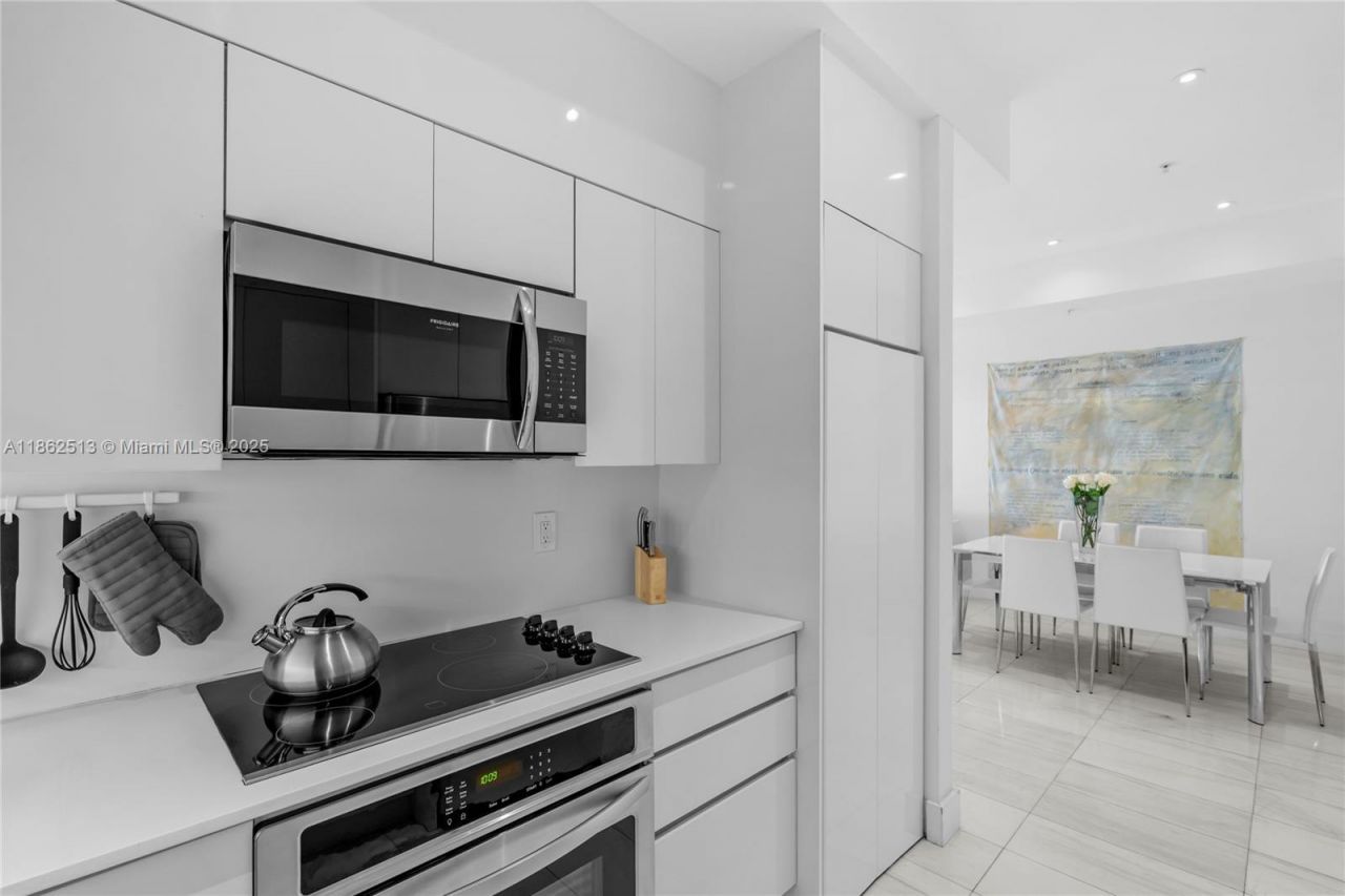 1500 Bay Rd, Unit 1548S, Miami Beach, FL 33139 Photo