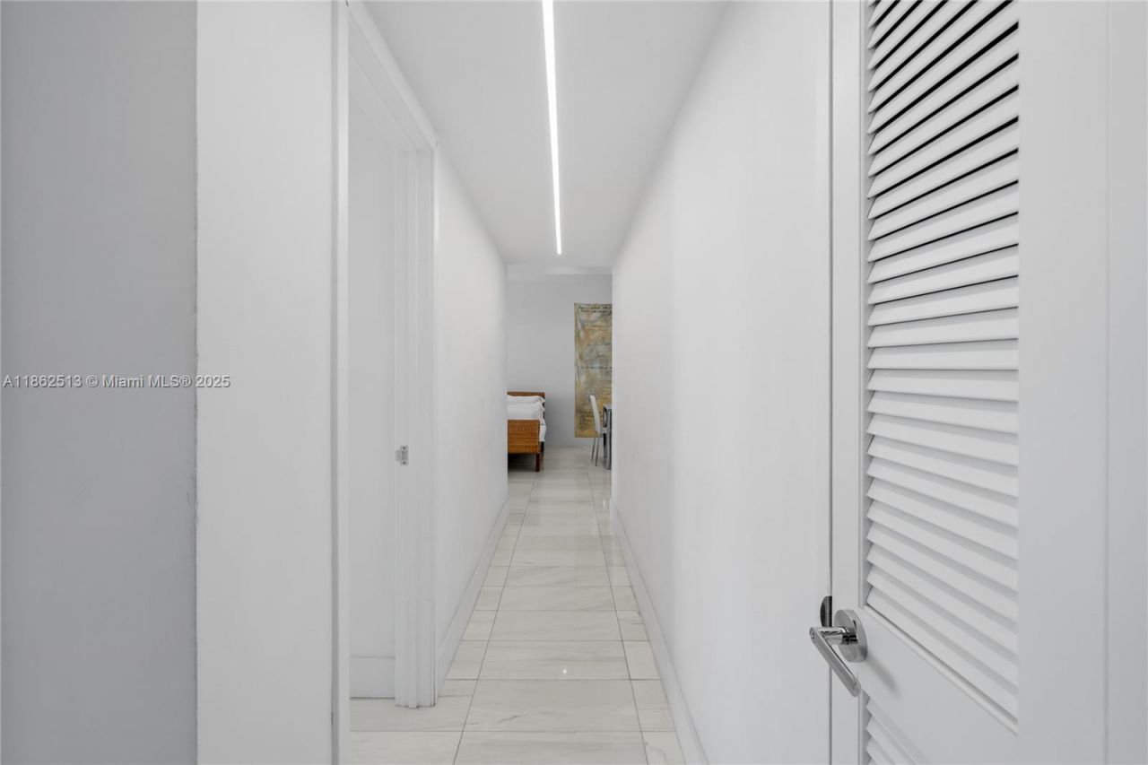 1500 Bay Rd, Unit 1548S, Miami Beach, FL 33139 Photo