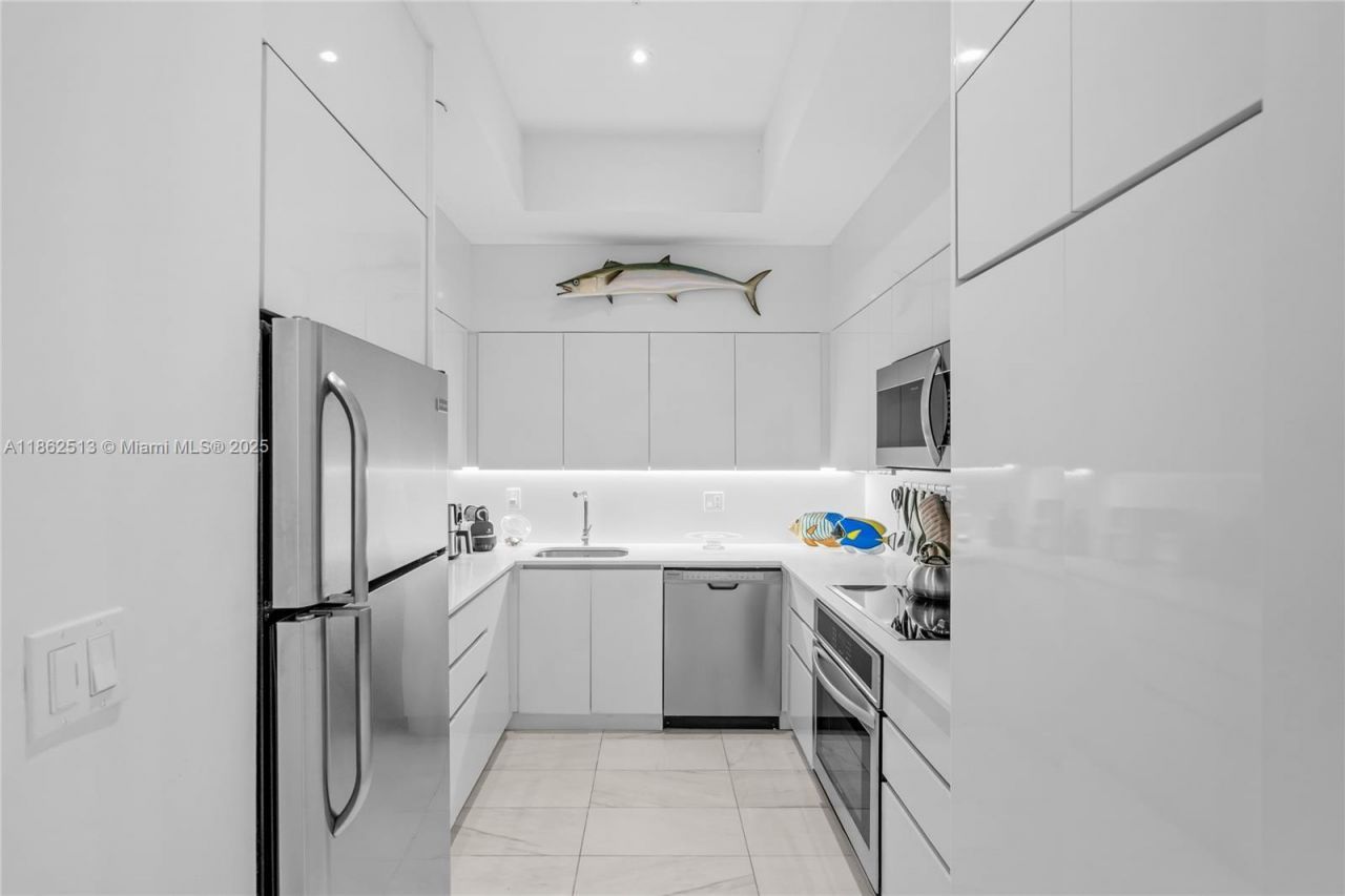 1500 Bay Rd, Unit 1548S, Miami Beach, FL 33139 Photo