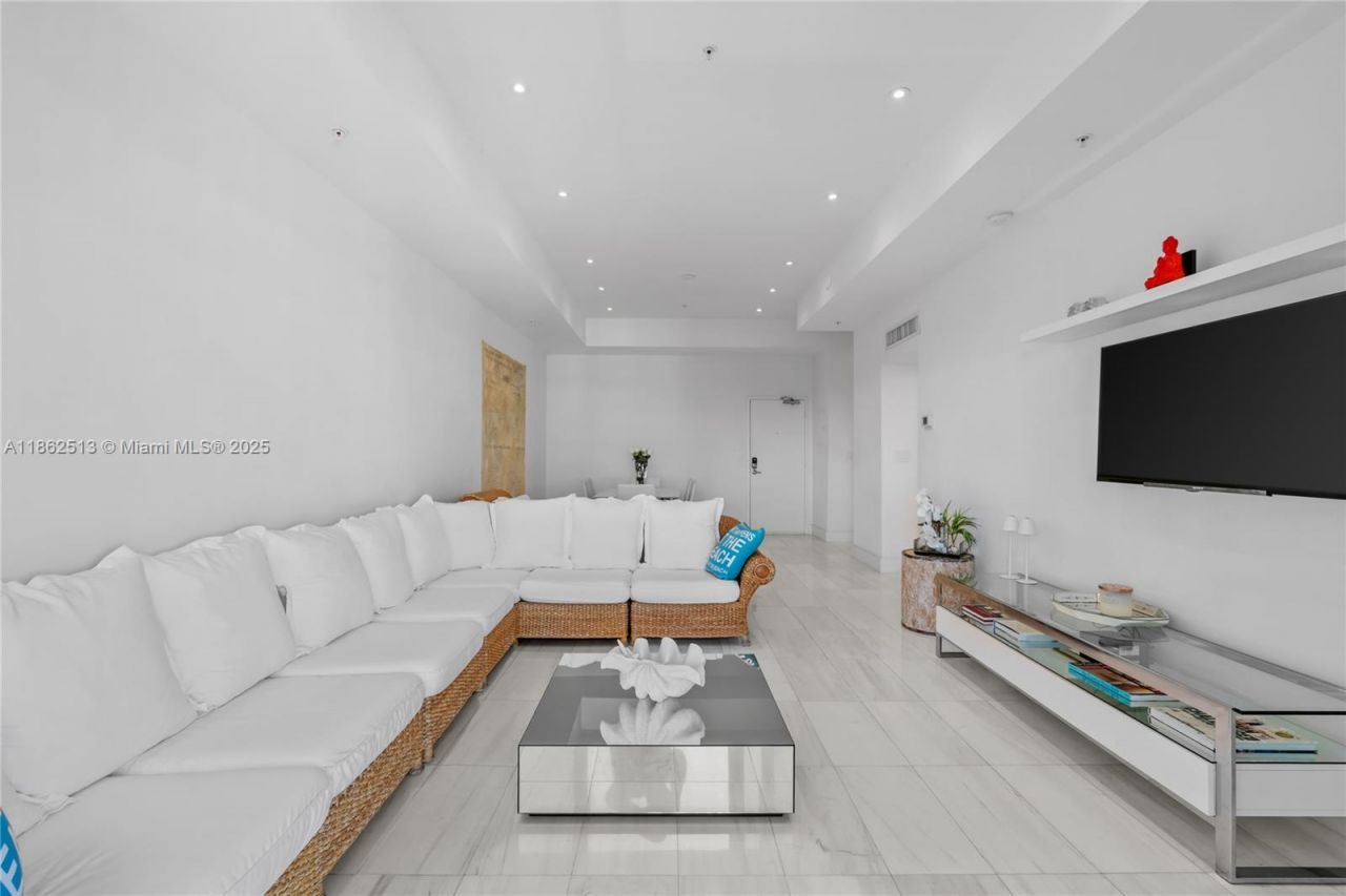 1500 Bay Rd, Unit 1548S, Miami Beach, FL 33139 Photo