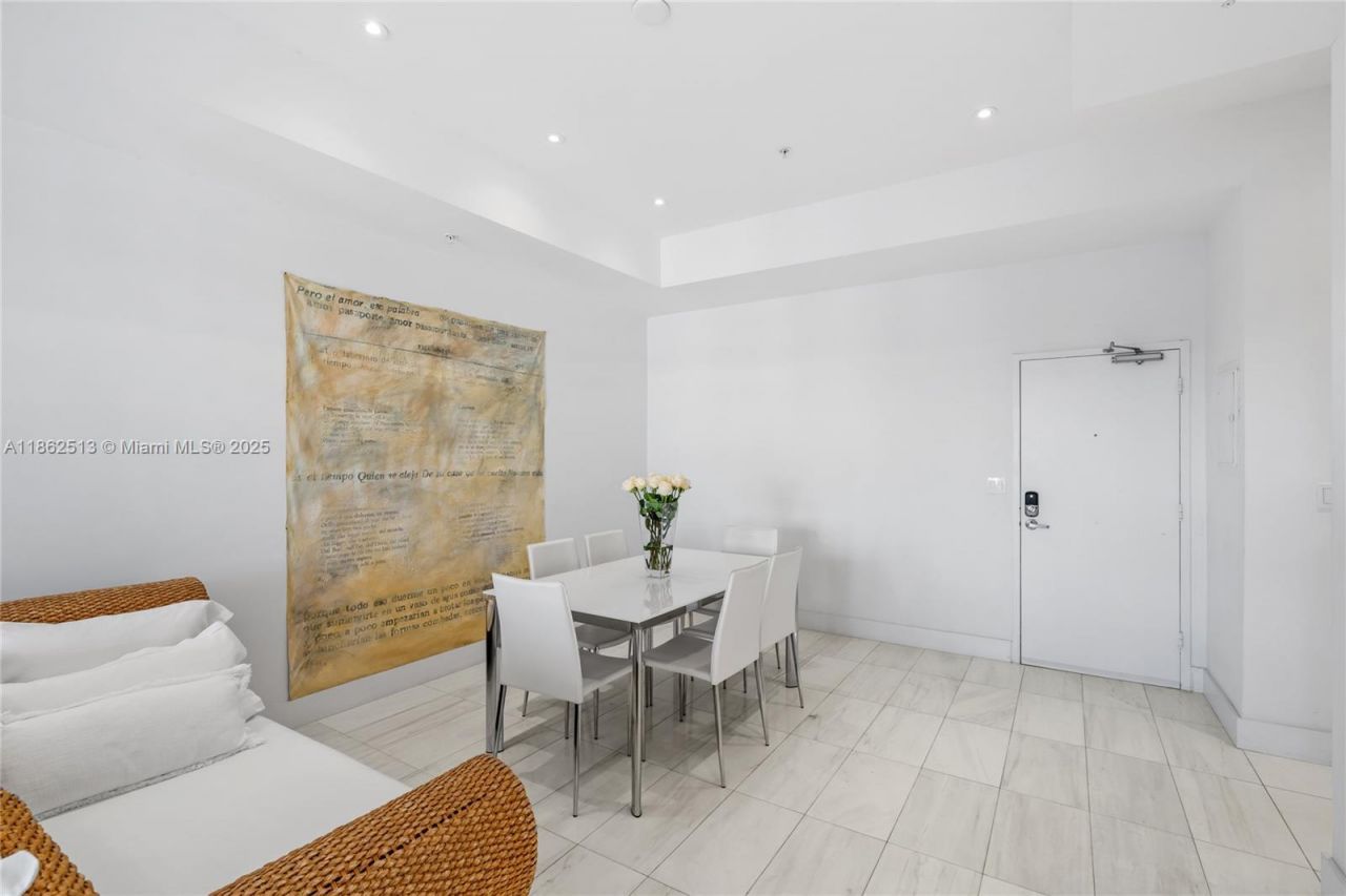 1500 Bay Rd, Unit 1548S, Miami Beach, FL 33139 Photo