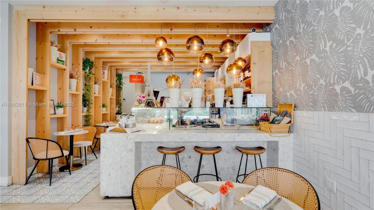 Restaurant For Sale, Coral Gables, FL 33134 Photo