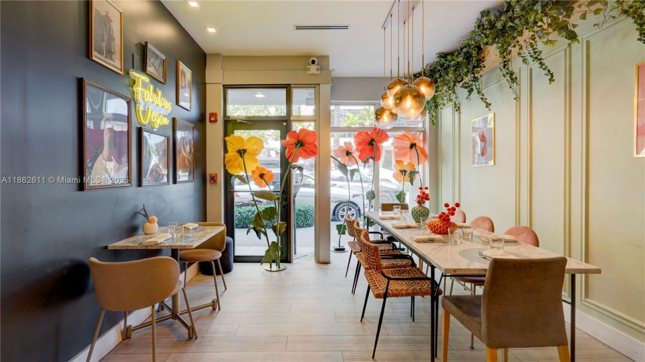 Restaurant For Sale, Coral Gables, FL 33134 Photo