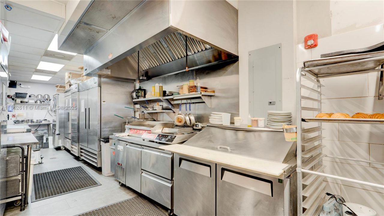 Restaurant For Sale, Coral Gables, FL 33134 Photo