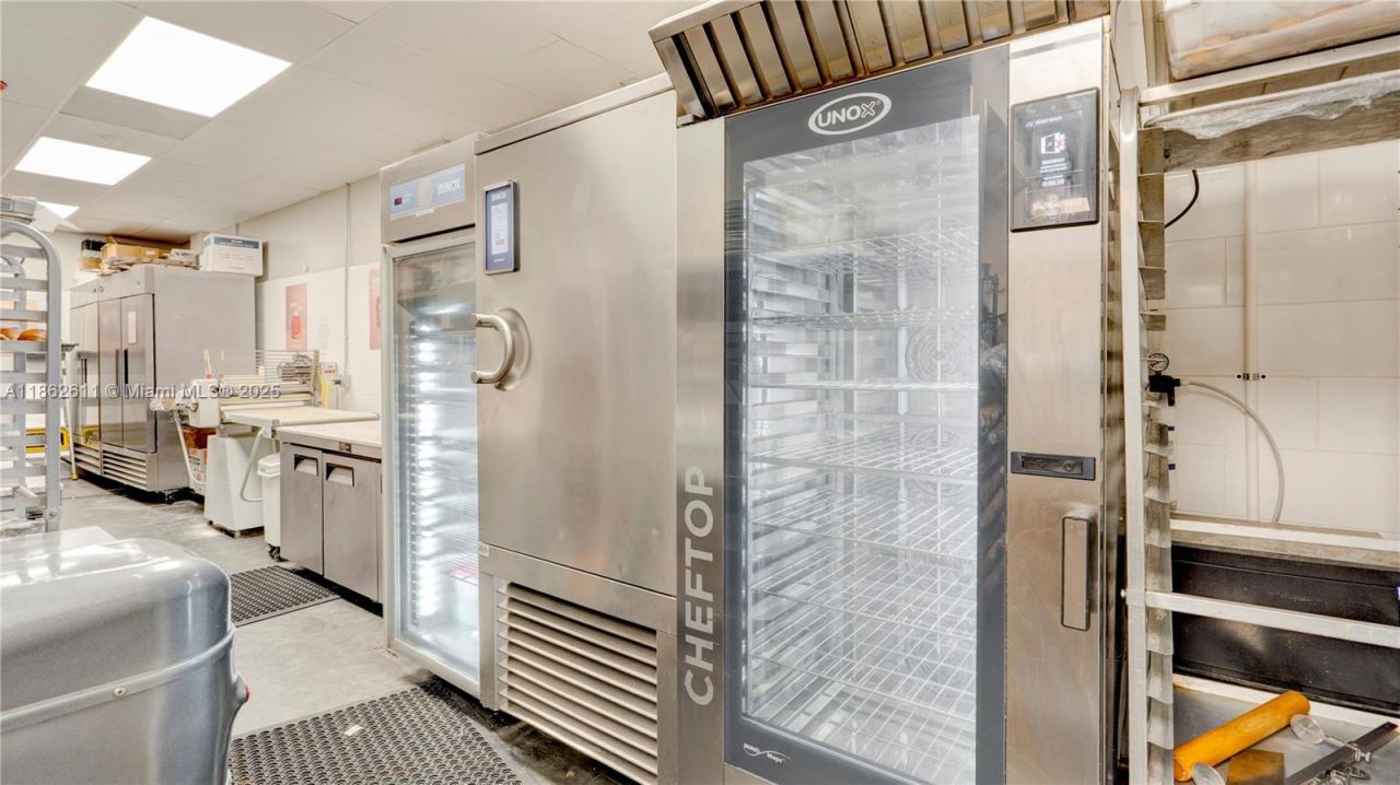 Restaurant For Sale, Coral Gables, FL 33134 Photo