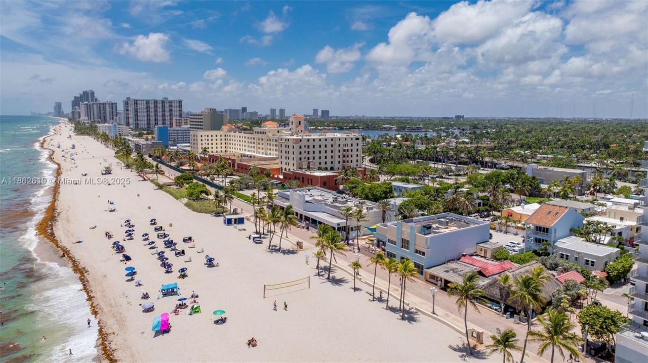 311 N Surf Rd, Unit 311, Hollywood, FL 33019 Photo