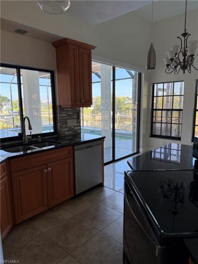 26 SE 13th Ave, Cape Coral, FL 33990 Photo