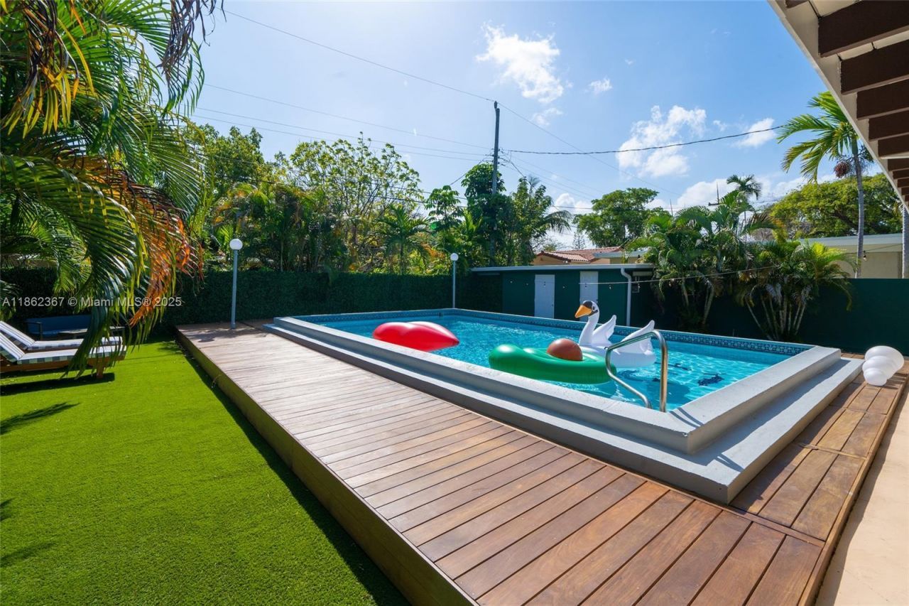 620 SW 22nd Rd, Miami, FL 33129 Photo