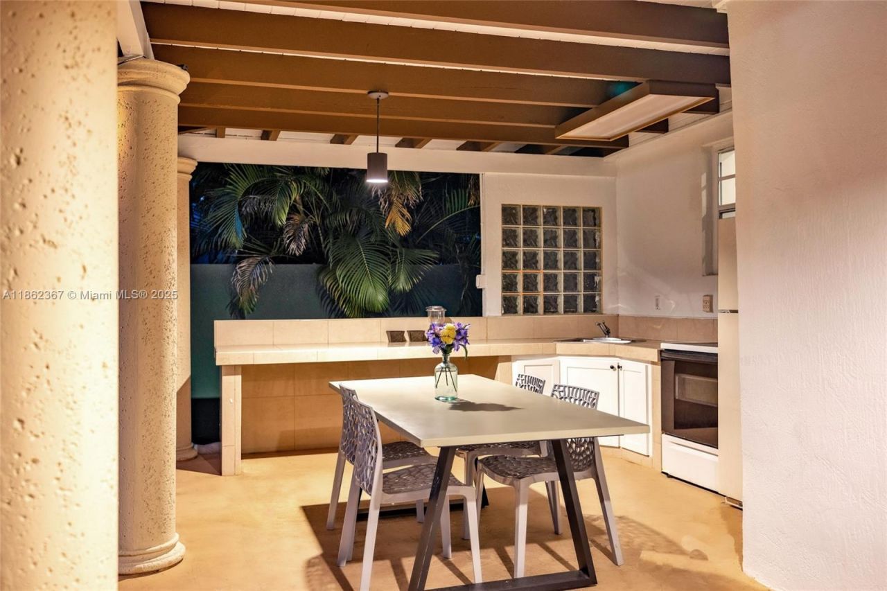 620 SW 22nd Rd, Miami, FL 33129 Photo