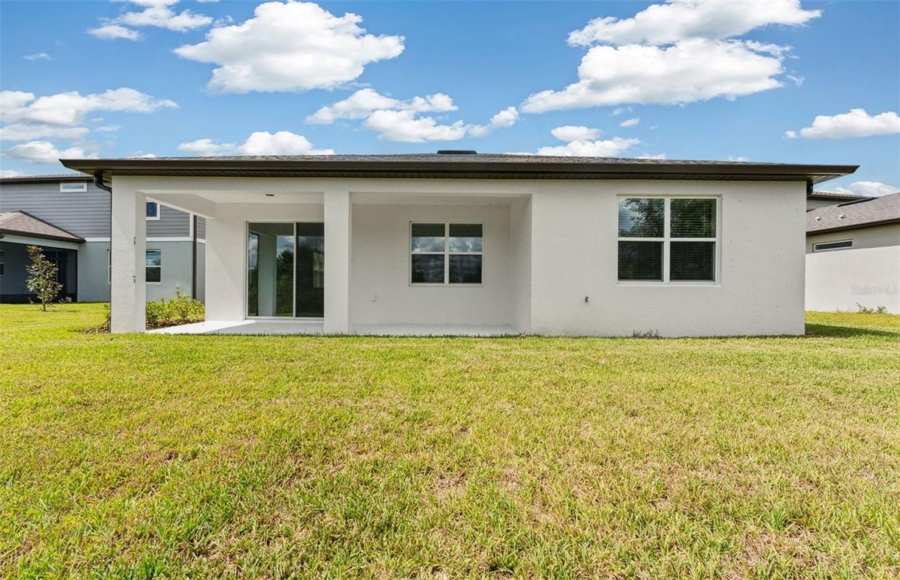 37187 Clinch Circle, Zephyrhills, FL 33540 Photo