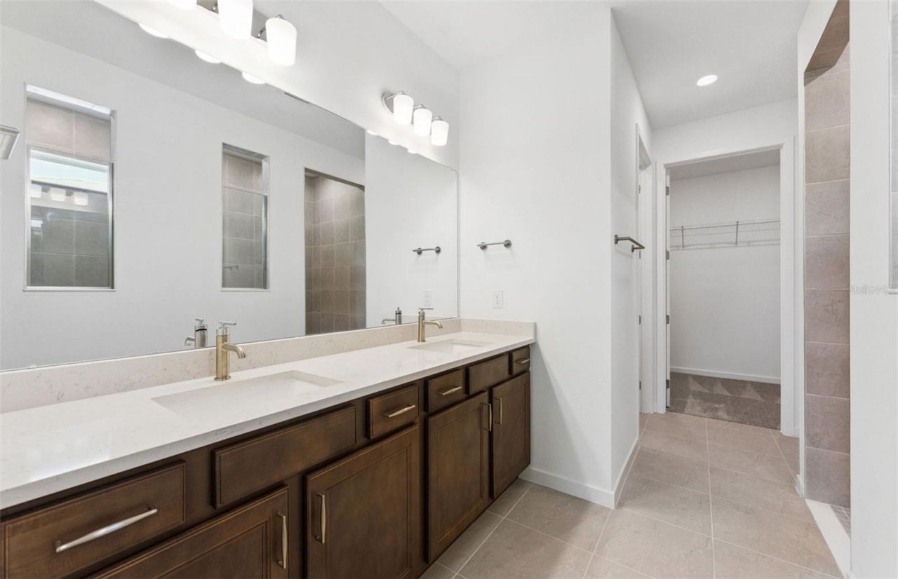 37187 Clinch Circle, Zephyrhills, FL 33540 Photo