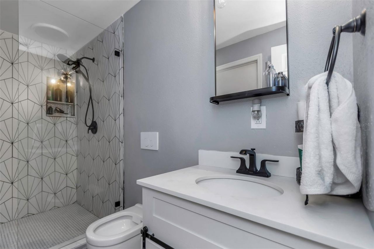 1065 Sable Court Ne, Saint Petersburg, FL 33702 Photo