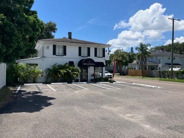 3006 W SWANN AVENUE, TAMPA, FL 33609