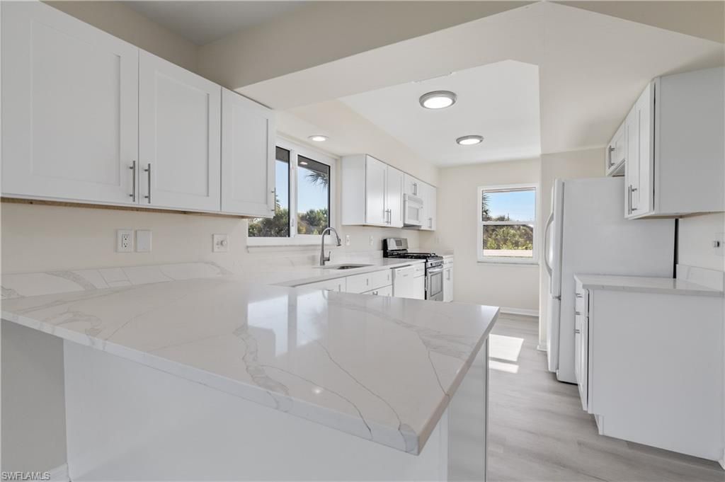 9297 Kincaid Ct, Sanibel, FL 33957 Photo