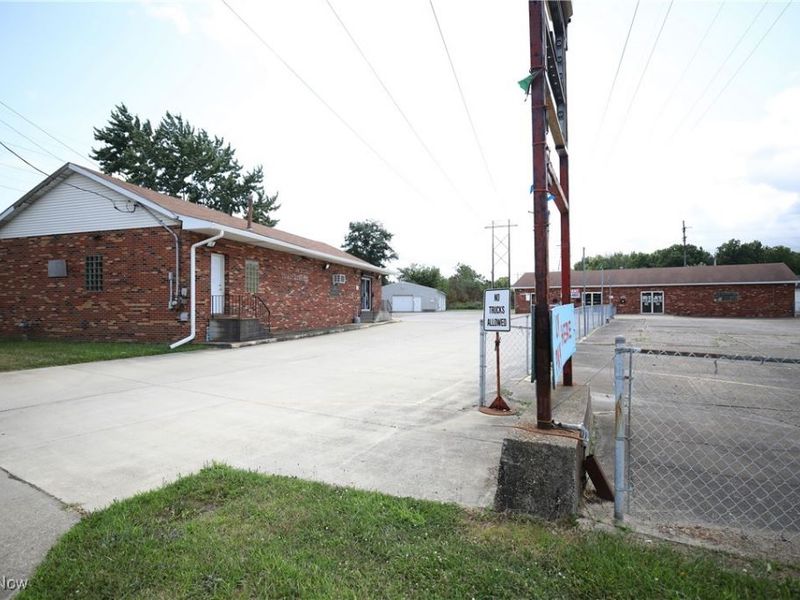 41957 N Ridge Road, Elyria, OH 44035 Photo 1