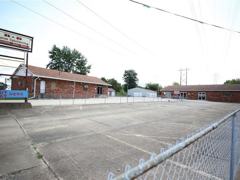 41957 N Ridge Road, Elyria, OH 44035 Photo 3