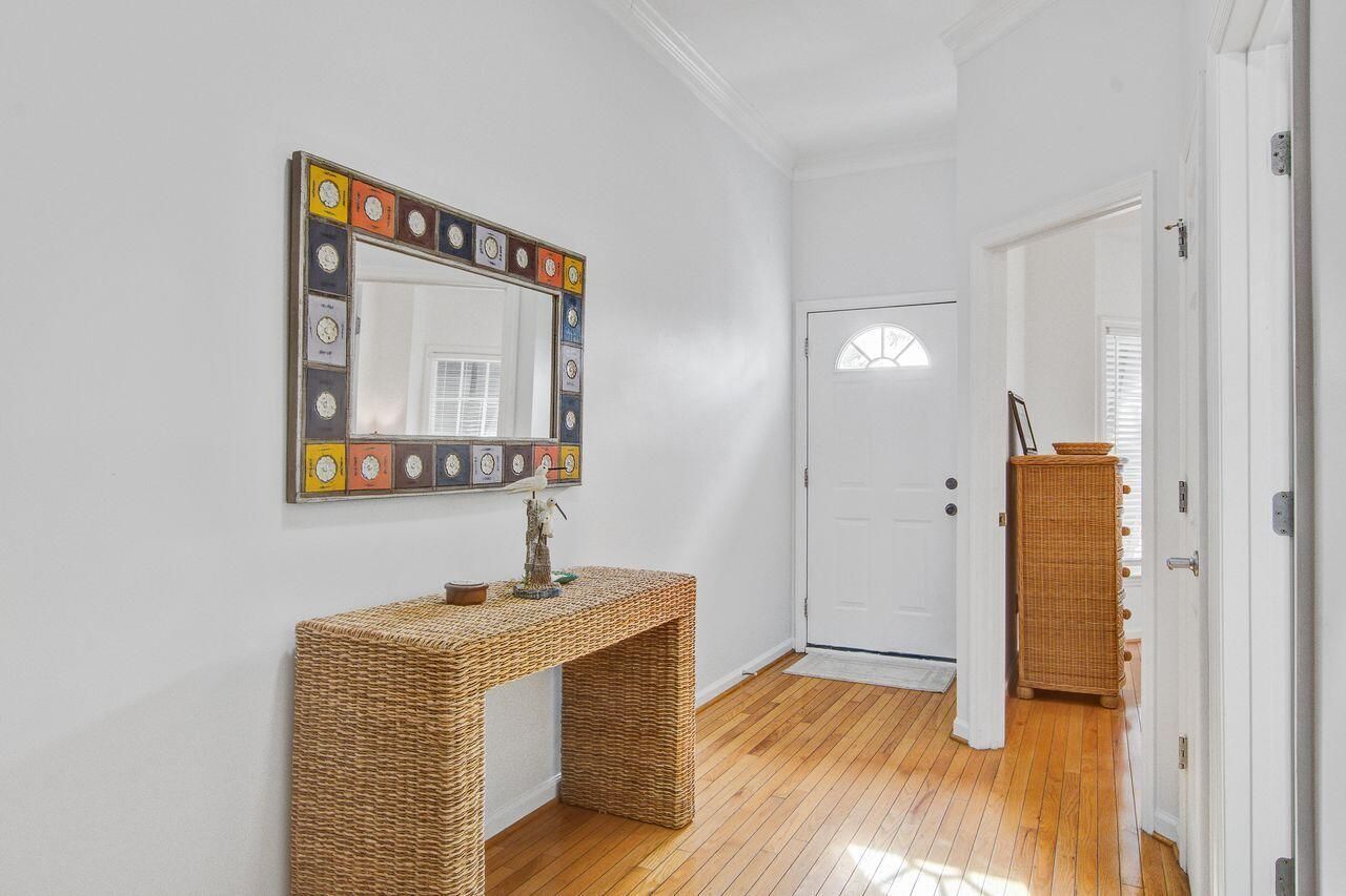 90 W 2nd Street Photo 2