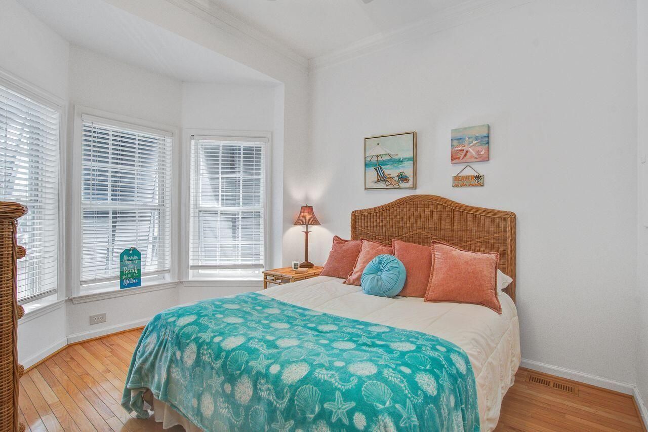 90 W 2nd Street Photo 24