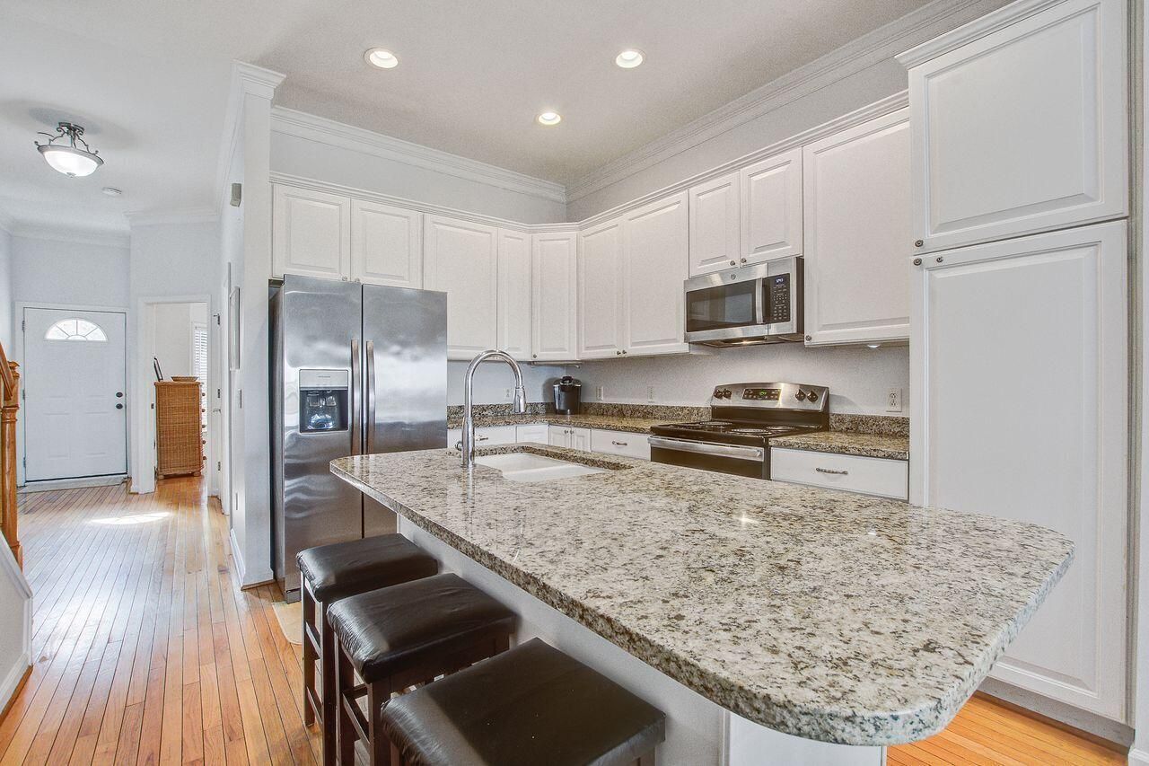 90 W 2nd Street Photo 5