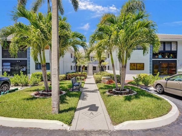 15011 Ashland Cir, Unit 27, Delray Beach, FL 33484