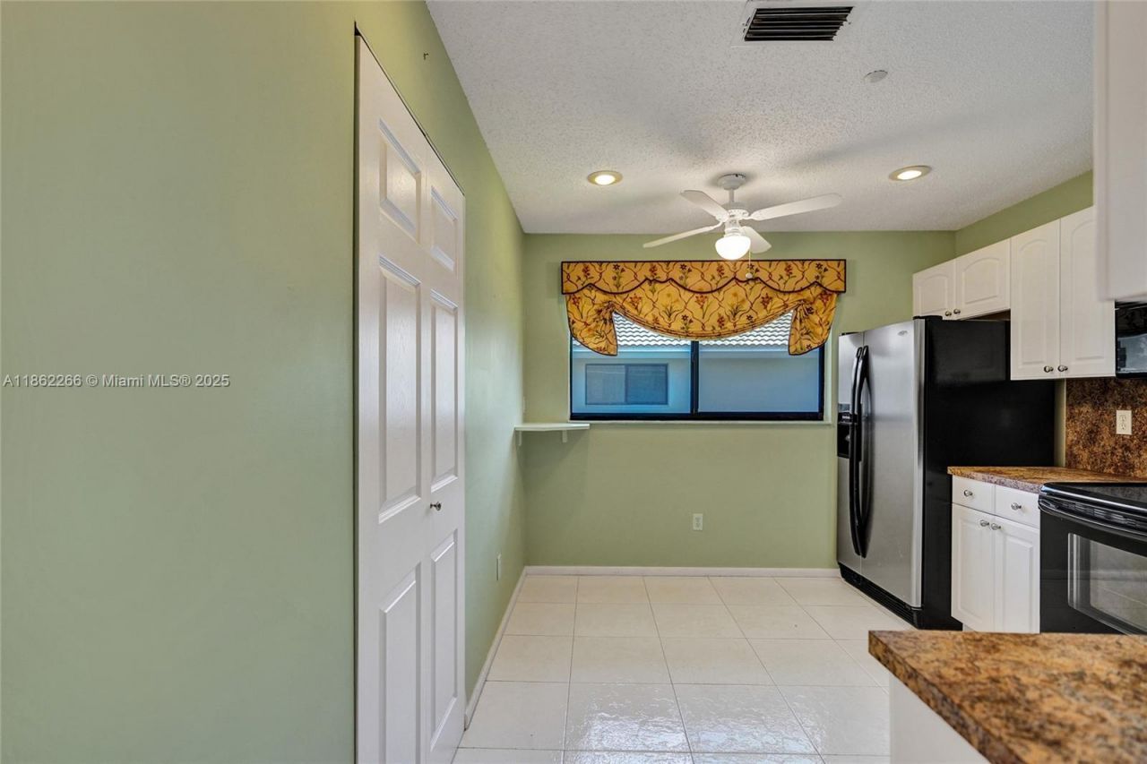 15011 Ashland Cir, Unit 27, Delray Beach, FL 33484 Photo