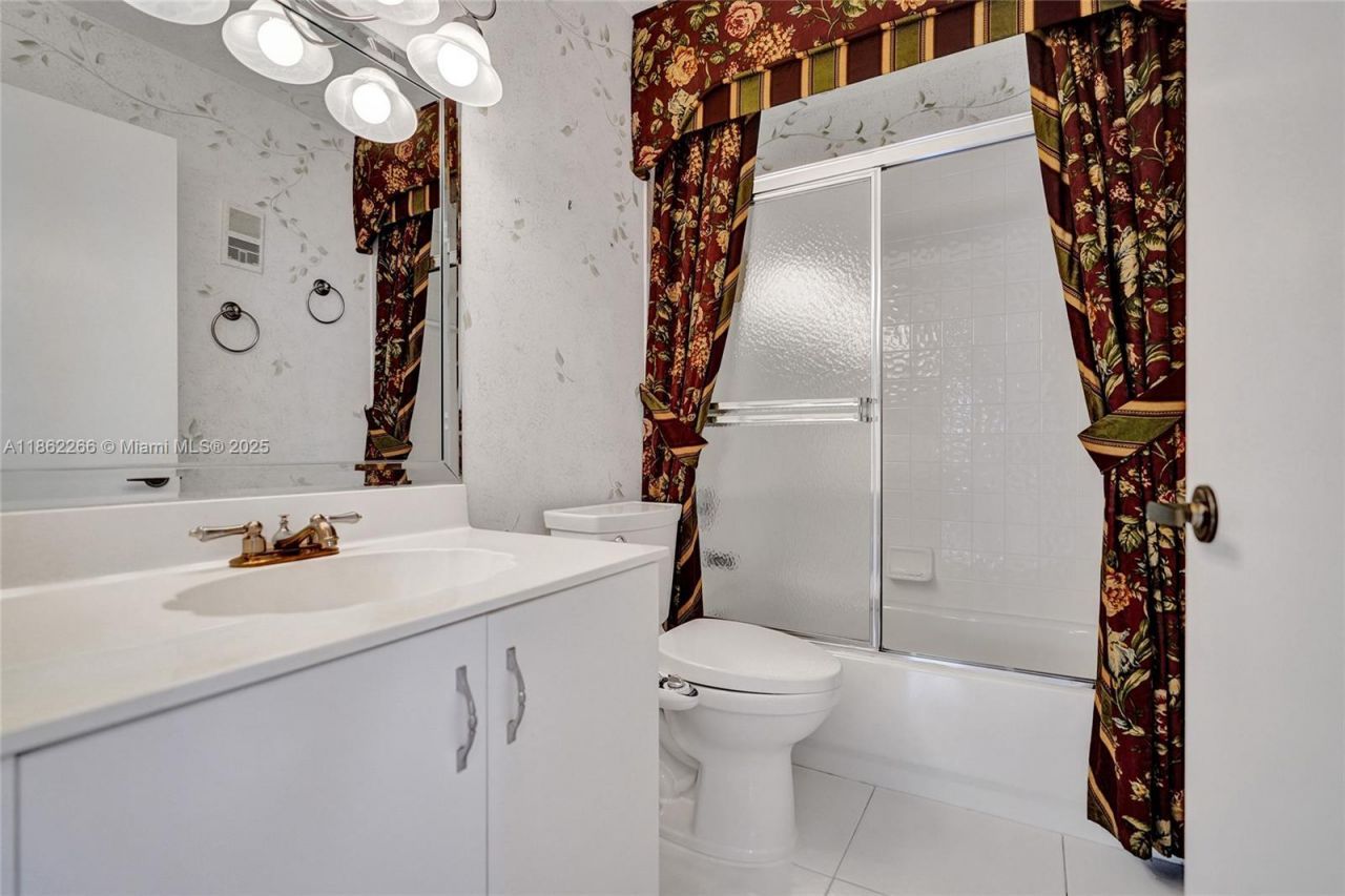 15011 Ashland Cir, Unit 27, Delray Beach, FL 33484 Photo