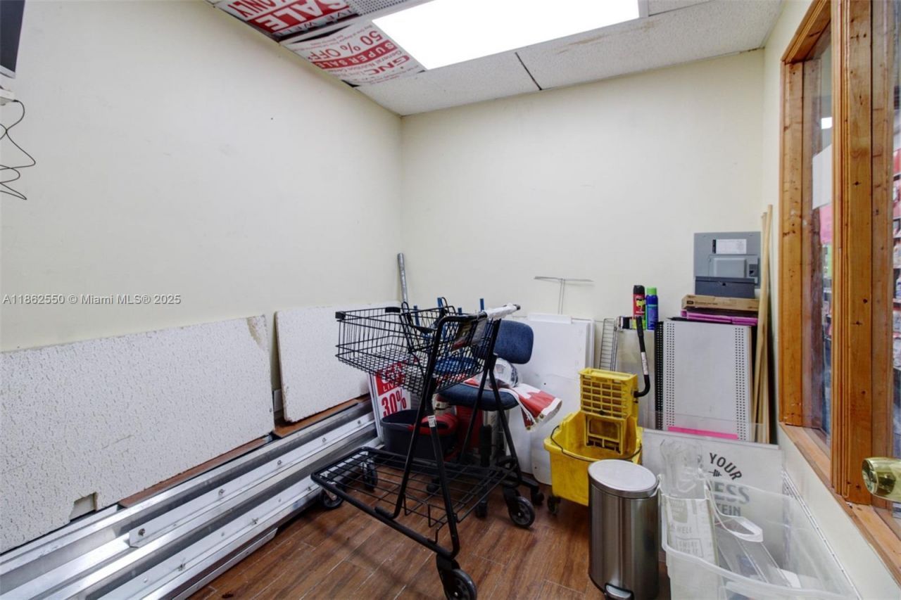 9336 SW 56th St, Miami, FL 33165 Photo