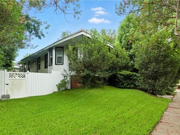 1438 BROADWAY Street, New Orleans, LA 70118