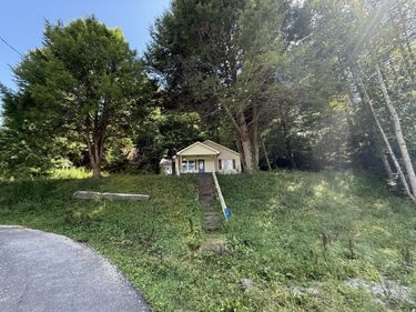 105 Mcclure Street, Livingston, KY 40445