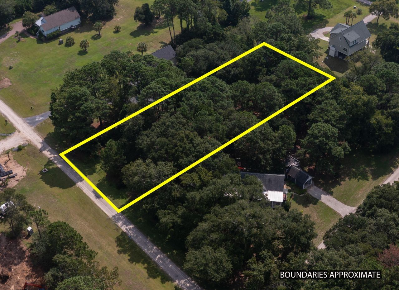 401 Deer Track Drive Photo 6