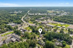 106 Goodwin Street photo 4