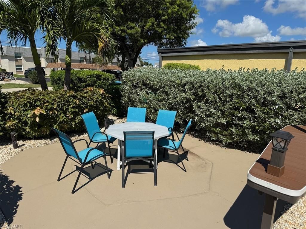 4109 SE 19th Ave, Unit 207, Cape Coral, FL 33904 Photo