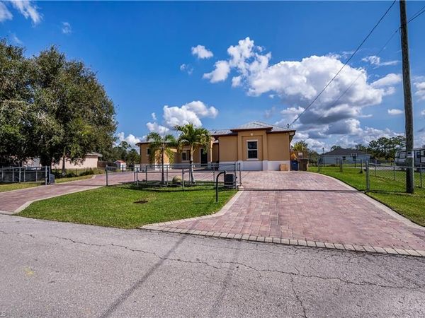 802 Poinsettia AVE, LEHIGH ACRES, FL 33972