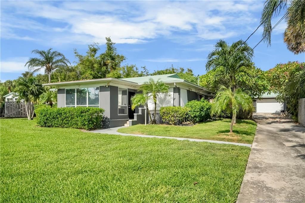 99 Ridge Circle , Fort Pierce, FL 34982 Photo