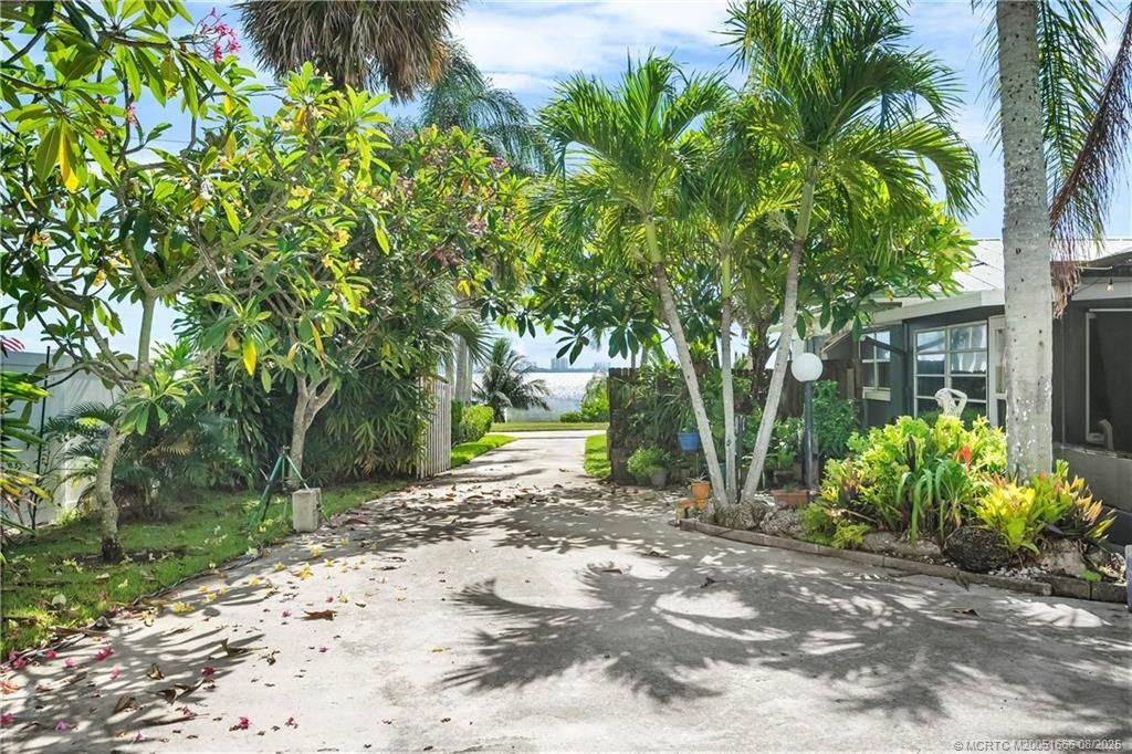 99 Ridge Circle , Fort Pierce, FL 34982 Photo