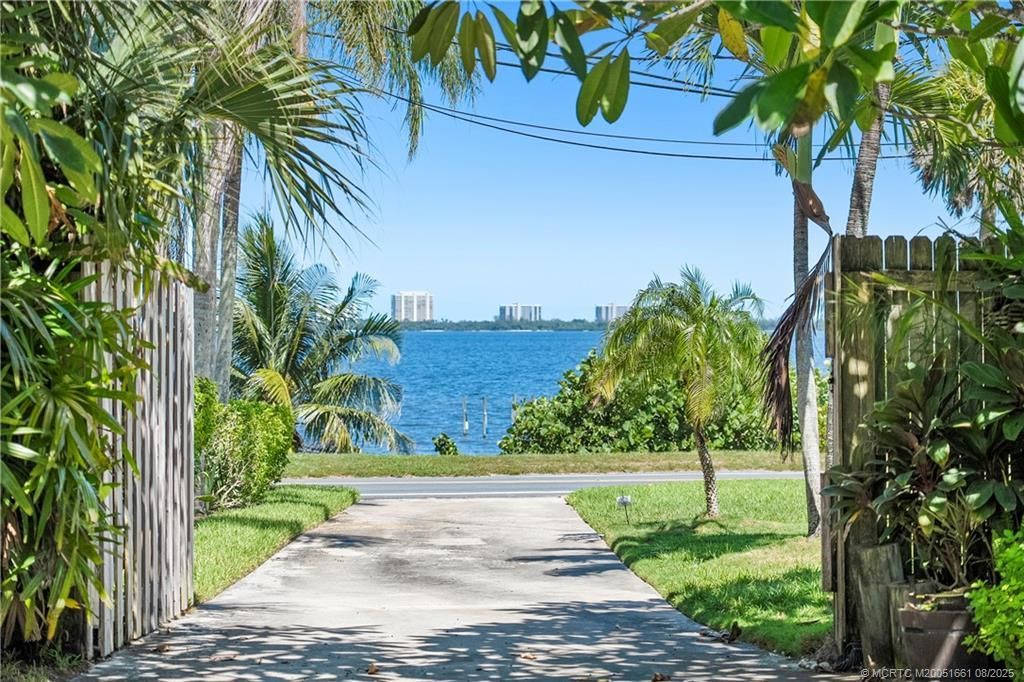 11105 S Indian River Drive , Fort Pierce, FL 34982 Photo